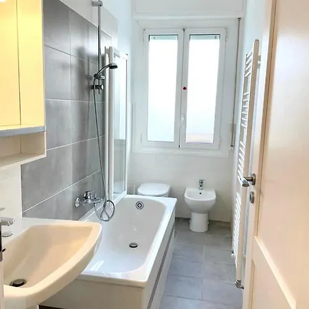 ^*flaminia Attico^* Zona Foce Centro Sanremo! 4 Posti Letto! Apartment *